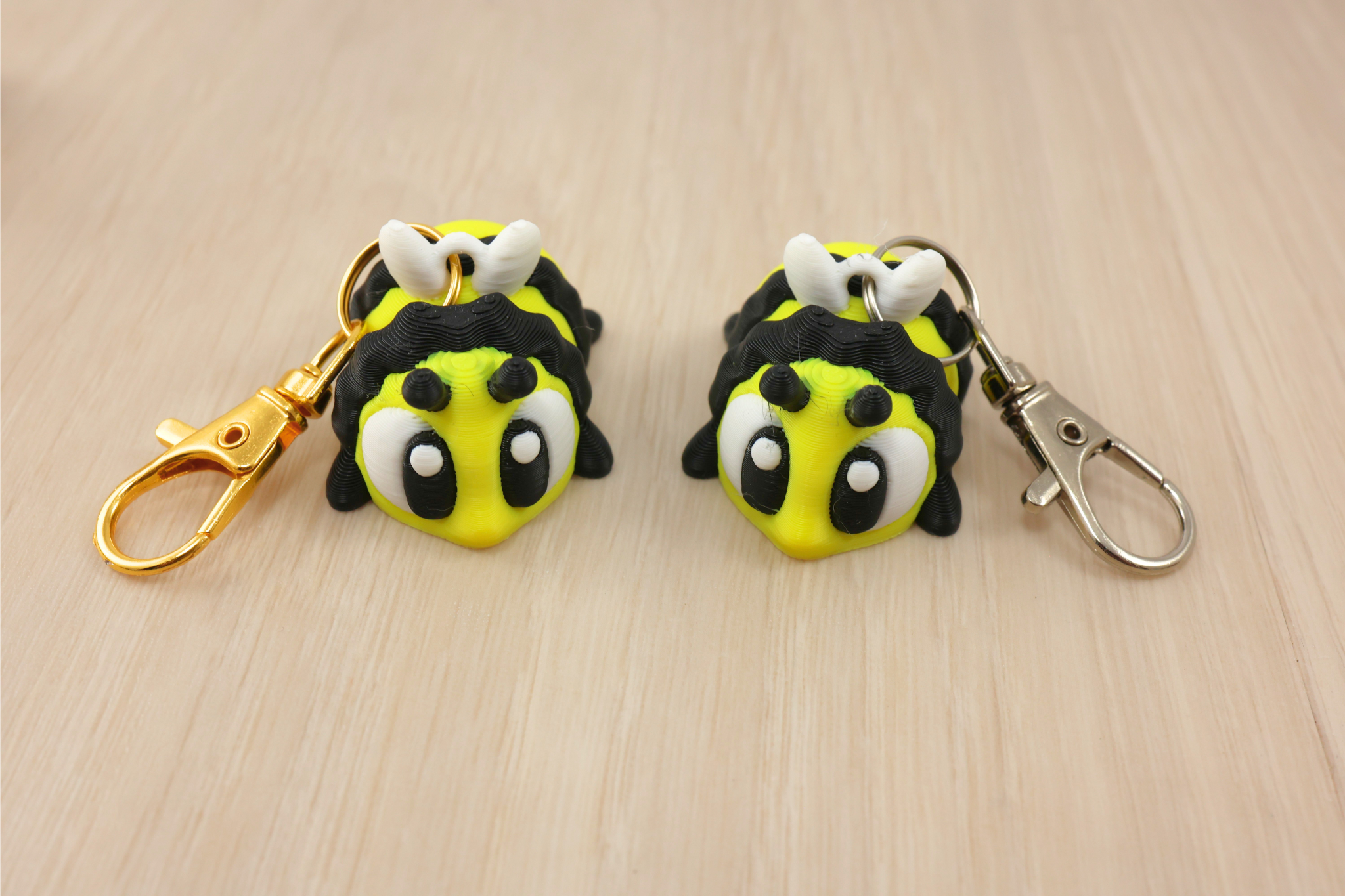 3D Printed Articulated Bumble Bee Keychain Fidget Toy